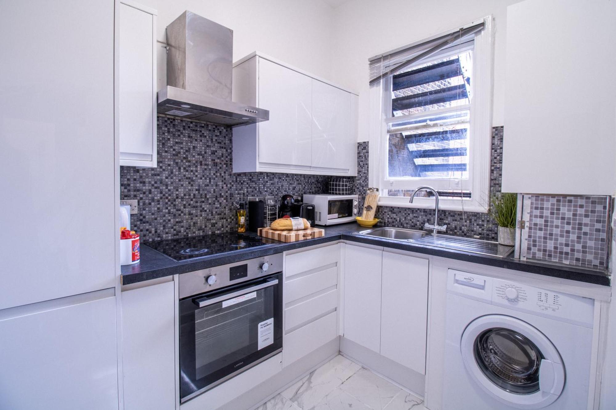 Luxurious Apartments On Oxford Street London Exterior foto